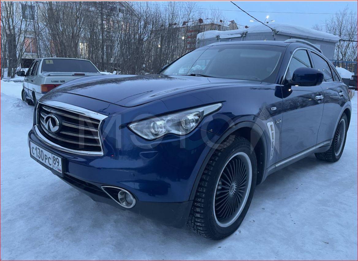 Infiniti QX70