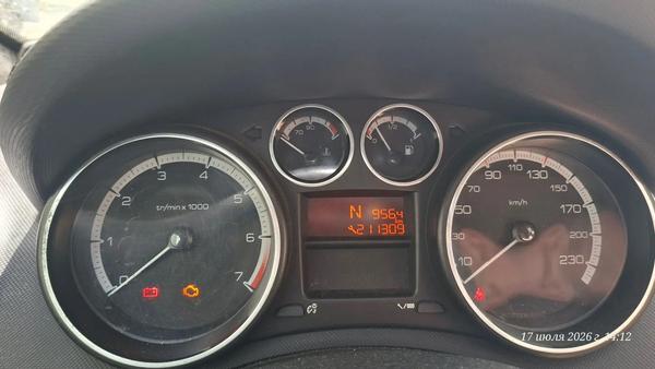 Peugeot 308 2010, фото 4