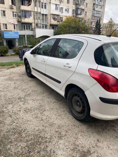 Peugeot 308 2010, фото 2