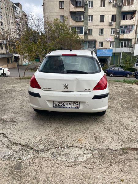 Peugeot 308 2010, фото 3