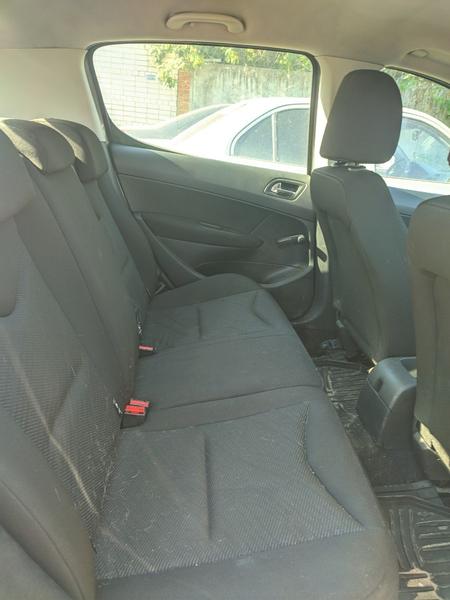 Peugeot 308 2011, фото 6