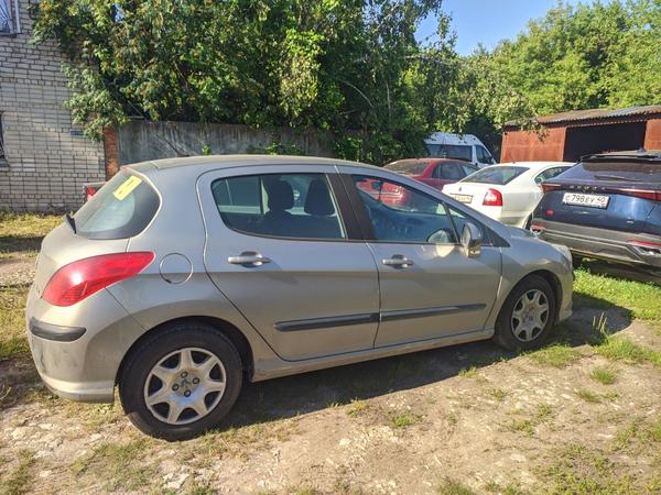 Peugeot 308 2011, фото 4
