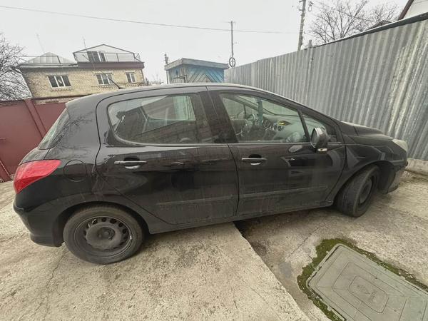 Peugeot 308 2011, фото 18