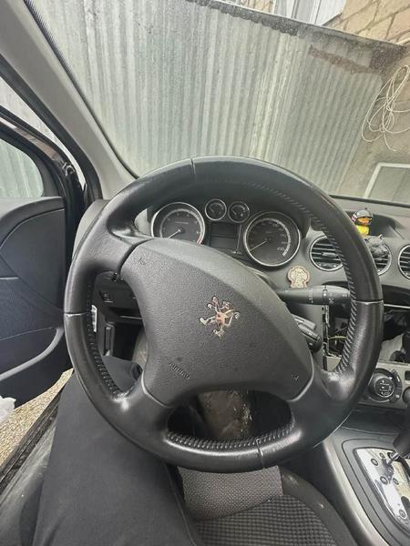 Peugeot 308 2011, фото 7