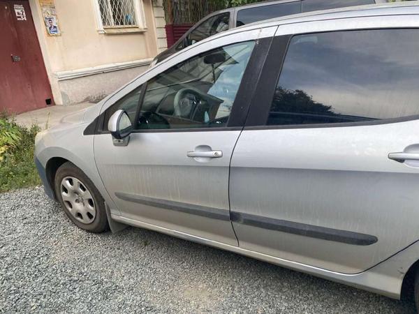 Peugeot 308 2011, фото 4