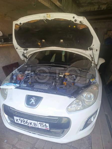 Peugeot 308 2011, фото 2