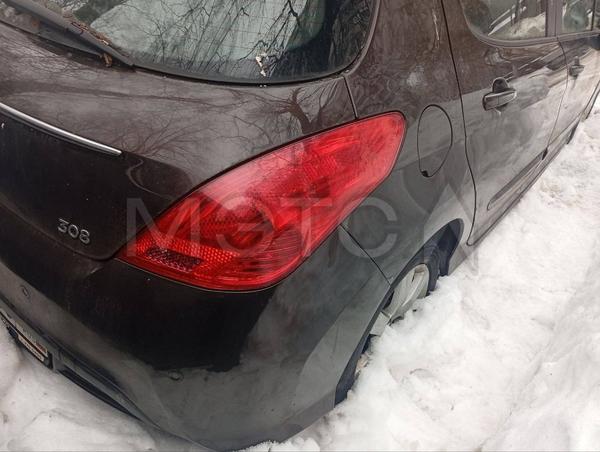 Peugeot 308 2011, фото 9
