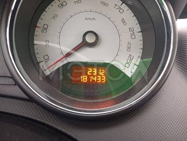 Peugeot 308 2011, фото 14
