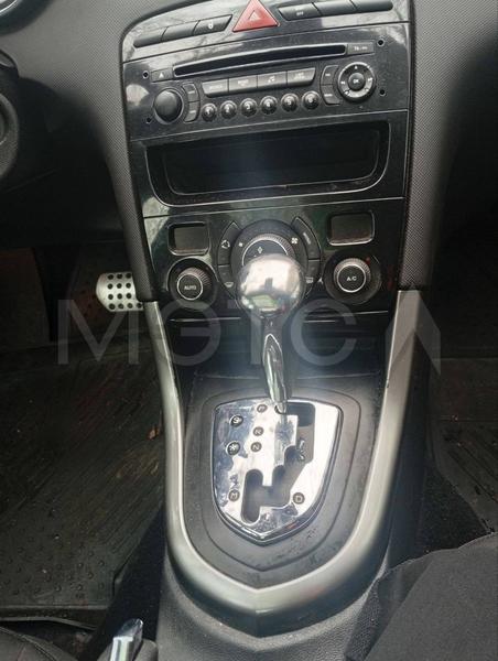 Peugeot 308 2011, фото 18
