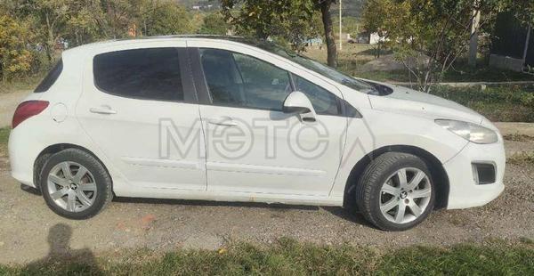 Peugeot 308 2012, фото 3