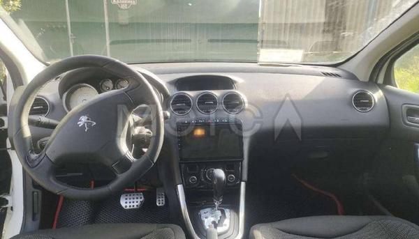 Peugeot 308 2012, фото 12