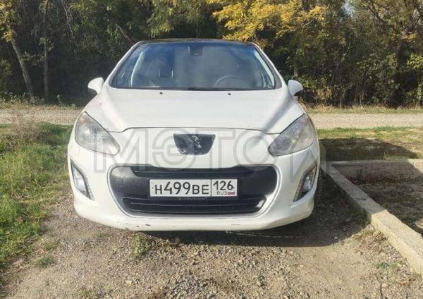 Peugeot 308 2012, фото 2