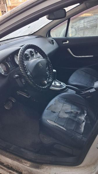 Peugeot 308 2012, фото 4