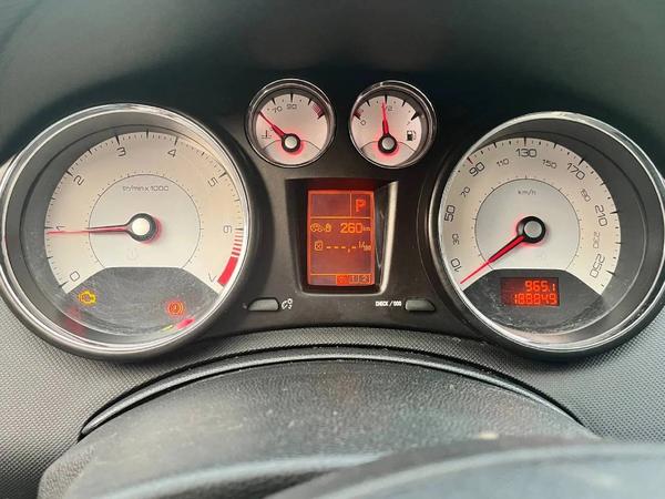 Peugeot 408 2014, фото 7