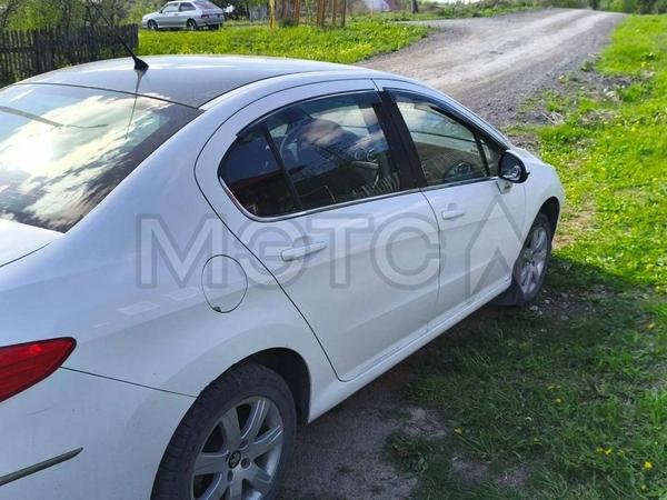 Peugeot 408 2012, фото 5