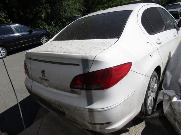 Peugeot 408 2012, фото 4