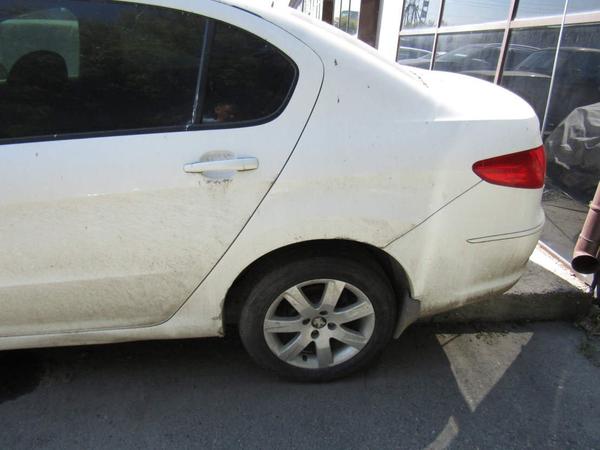Peugeot 408 2012, фото 15