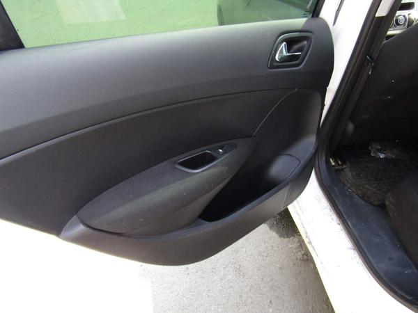 Peugeot 408 2012, фото 28