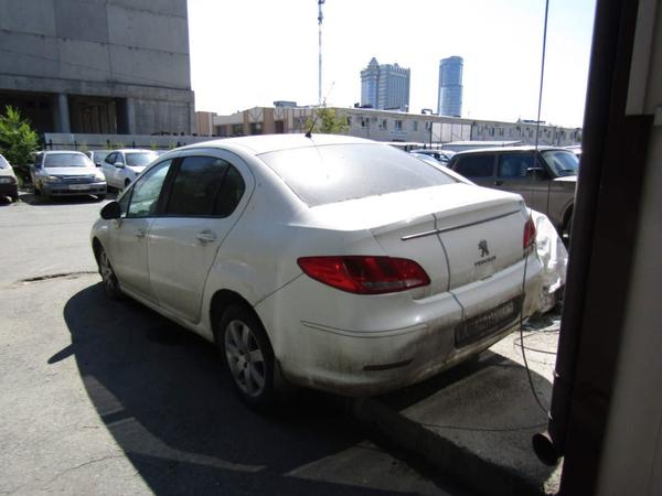 Peugeot 408 2012, фото 5