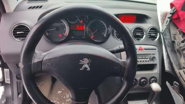 Peugeot 408 2013, фото 4