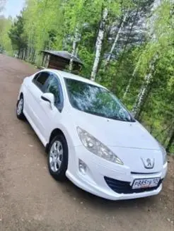 Peugeot 408