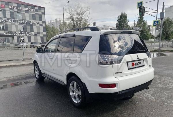 Mitsubishi Outlander 2011, фото 5