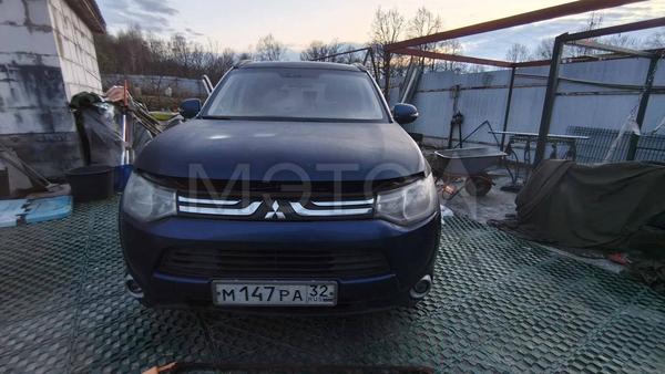Mitsubishi Outlander 2013, фото 2