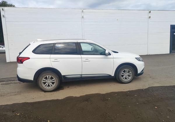 Mitsubishi Outlander 2017, фото 7