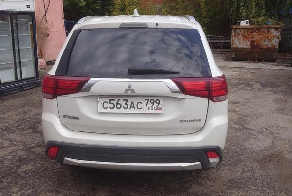 Mitsubishi Outlander 2017, фото 14