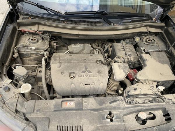 Mitsubishi Outlander 2019, фото 3