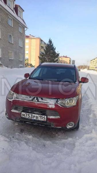 Mitsubishi Outlander 2013, фото 2