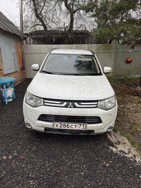 Mitsubishi Outlander 2013, фото 3