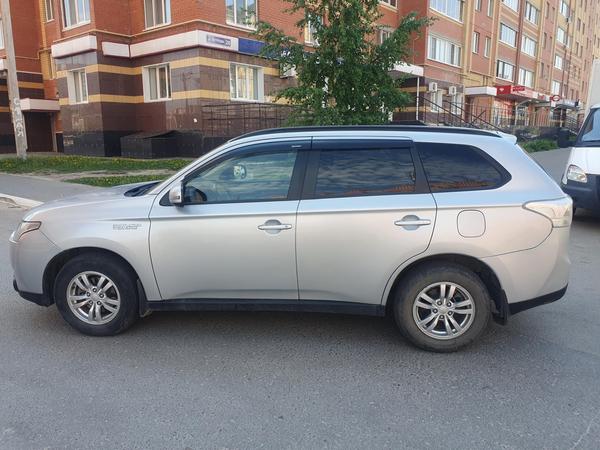 Mitsubishi Outlander 2013, фото 3