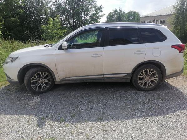 Mitsubishi Outlander 2015, фото 4