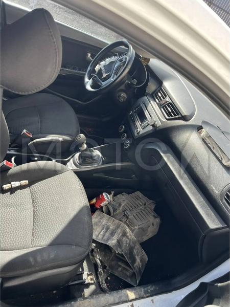 KIA Rio 2015, фото 4