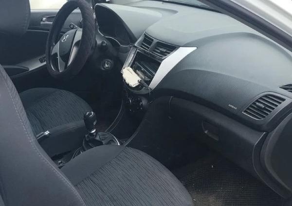 Hyundai Solaris 2015, фото 3
