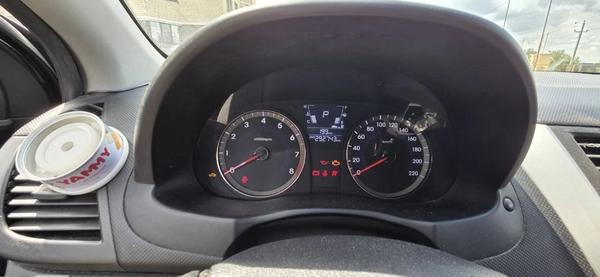 Hyundai Solaris 2011, фото 13