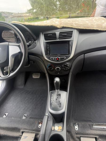 Hyundai Solaris 2012, фото 4