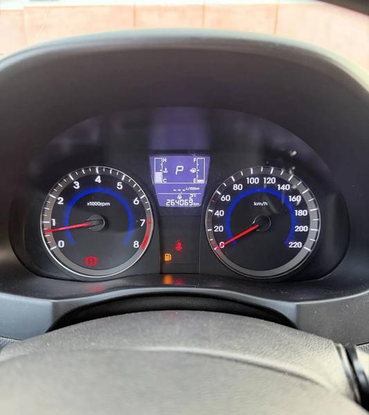 Hyundai Solaris 2012, фото 9