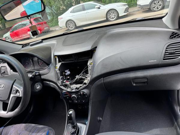 Hyundai Solaris 2014, фото 11