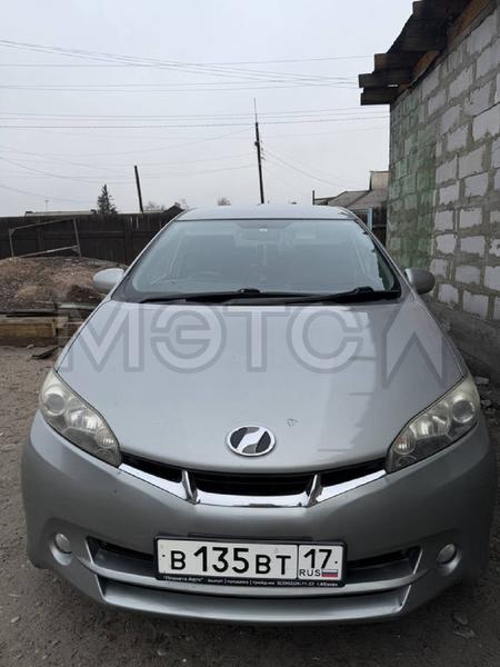 Toyota Wish 2009, фото 2