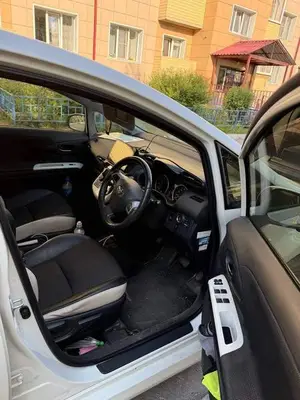 Toyota Wish 2011 с торгов по банкротству, фото 1