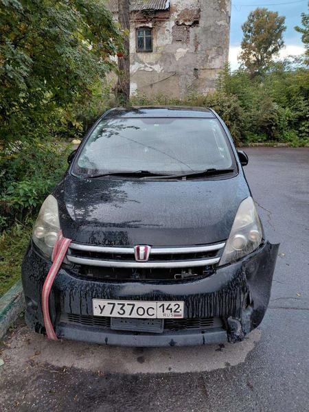 Toyota ISis 2009, фото 3