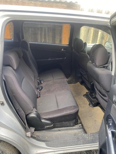 Toyota Wish 2003, фото 4