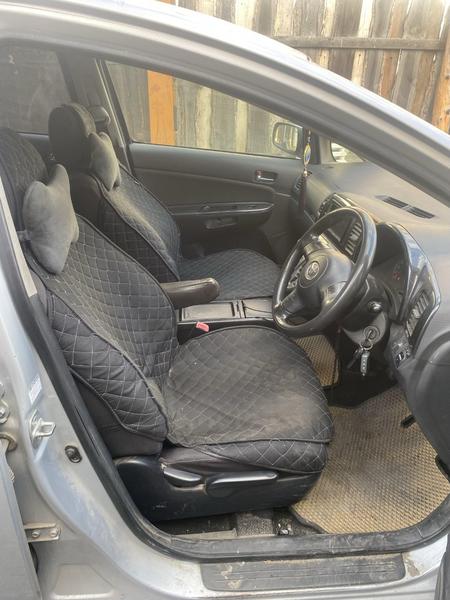Toyota Wish 2003, фото 2