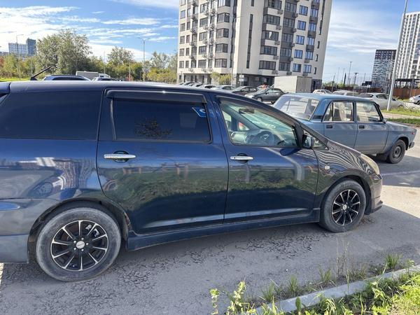Toyota Wish 2004, фото 4