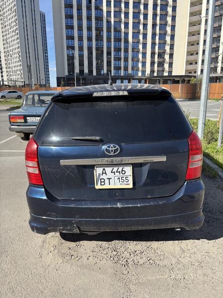 Toyota Wish 2004, фото 2