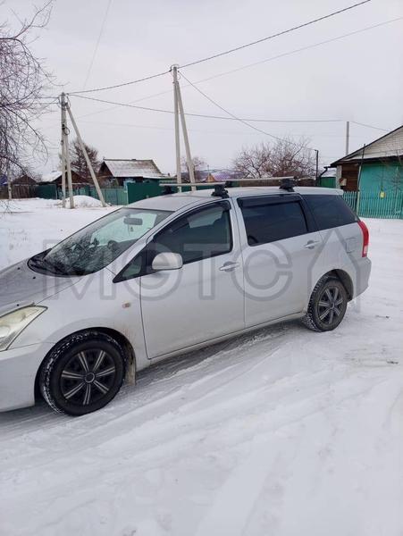 Toyota Wish 2006, фото 2