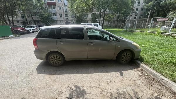 Toyota Wish 2006, фото 4