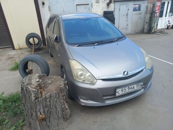 Toyota Wish 2008, фото 2